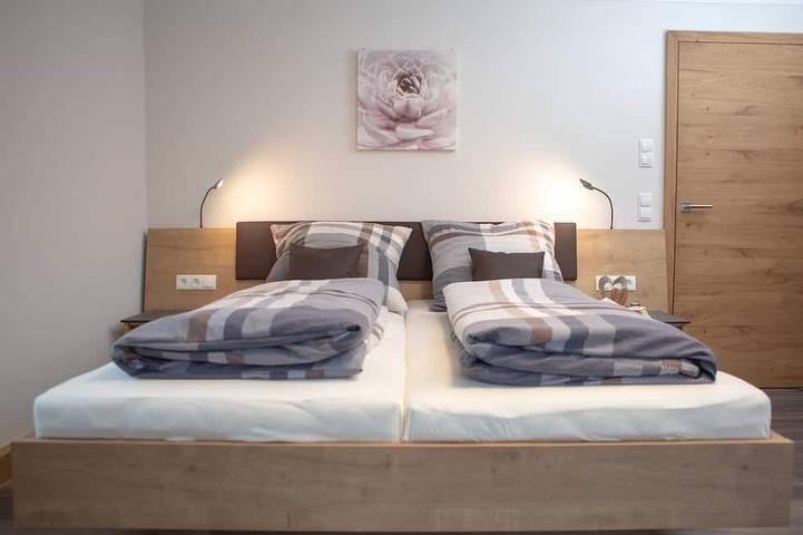 Ferienwohnung für 6 Personen, mit Garten und Pool sowie Balkon in Scheßlitz - 2