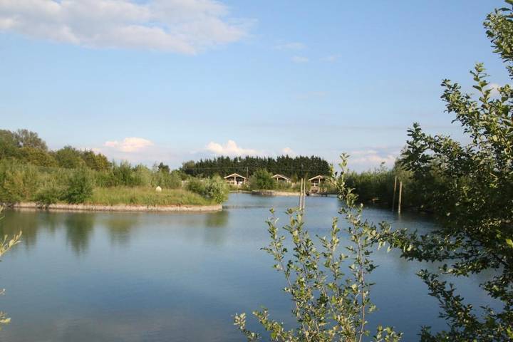 Holiday rental for 4 people, with Balcony and Terrace as well as Hot tub and Garden in Cambridgeshire