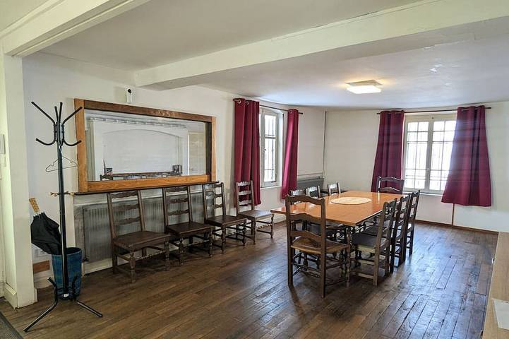 Gîte pour 8 personnes, avec Jardin