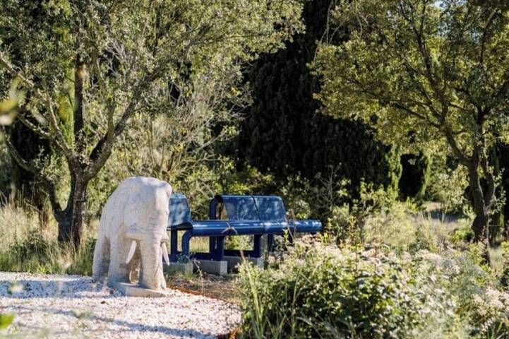 Location de vacances pour 6 personnes, avec terrasse et jardin à Oupia