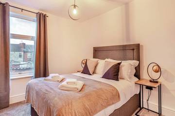 Log Cabin for 4 People in Lincoln, Lincolnshire, Photo 1