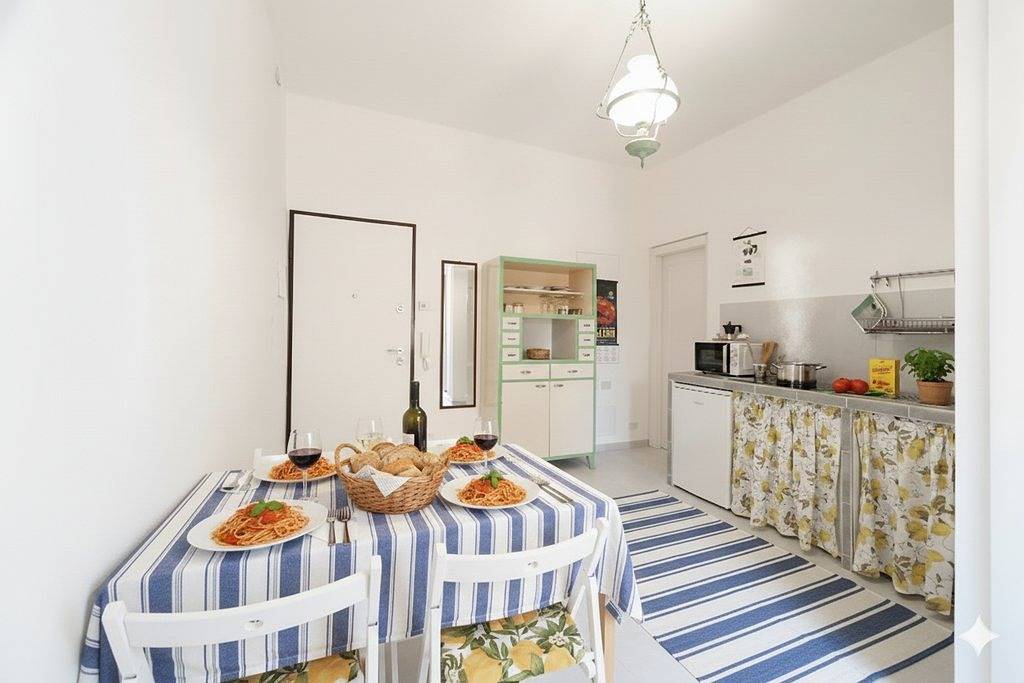 Appartamento intero, Trilocale a 200m dal mare con A/C e Wifi | Ap80 in Porto Maurizio, Imperia