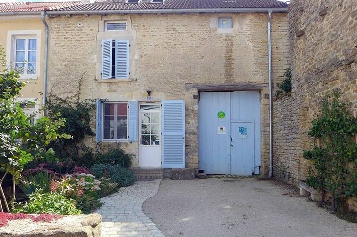 Gîte pour 7 personnes, avec Jardin