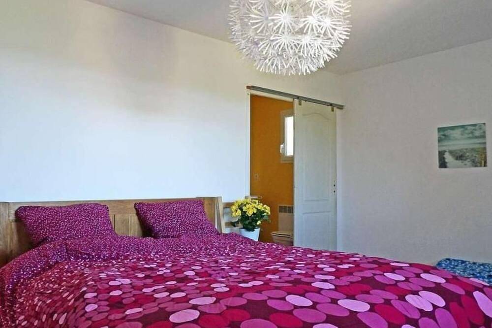 Villa Fleurie in Saint-Siffret, Nimes en omgeving