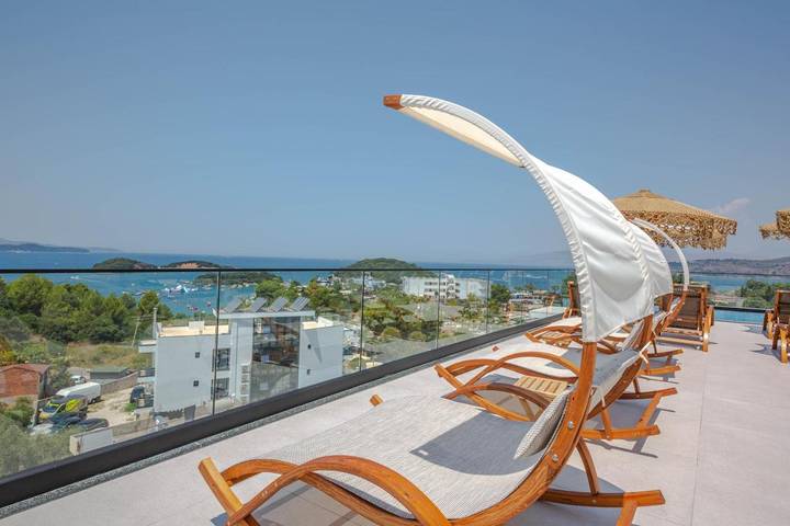 Hotel dla 2 osób, z balkon i basen w Ksamil