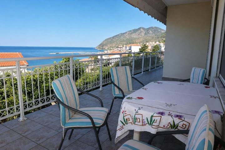 Appartement de vacances pour 4 personnes, avec Balcon et Terrasse ainsi que Jardin et Vue