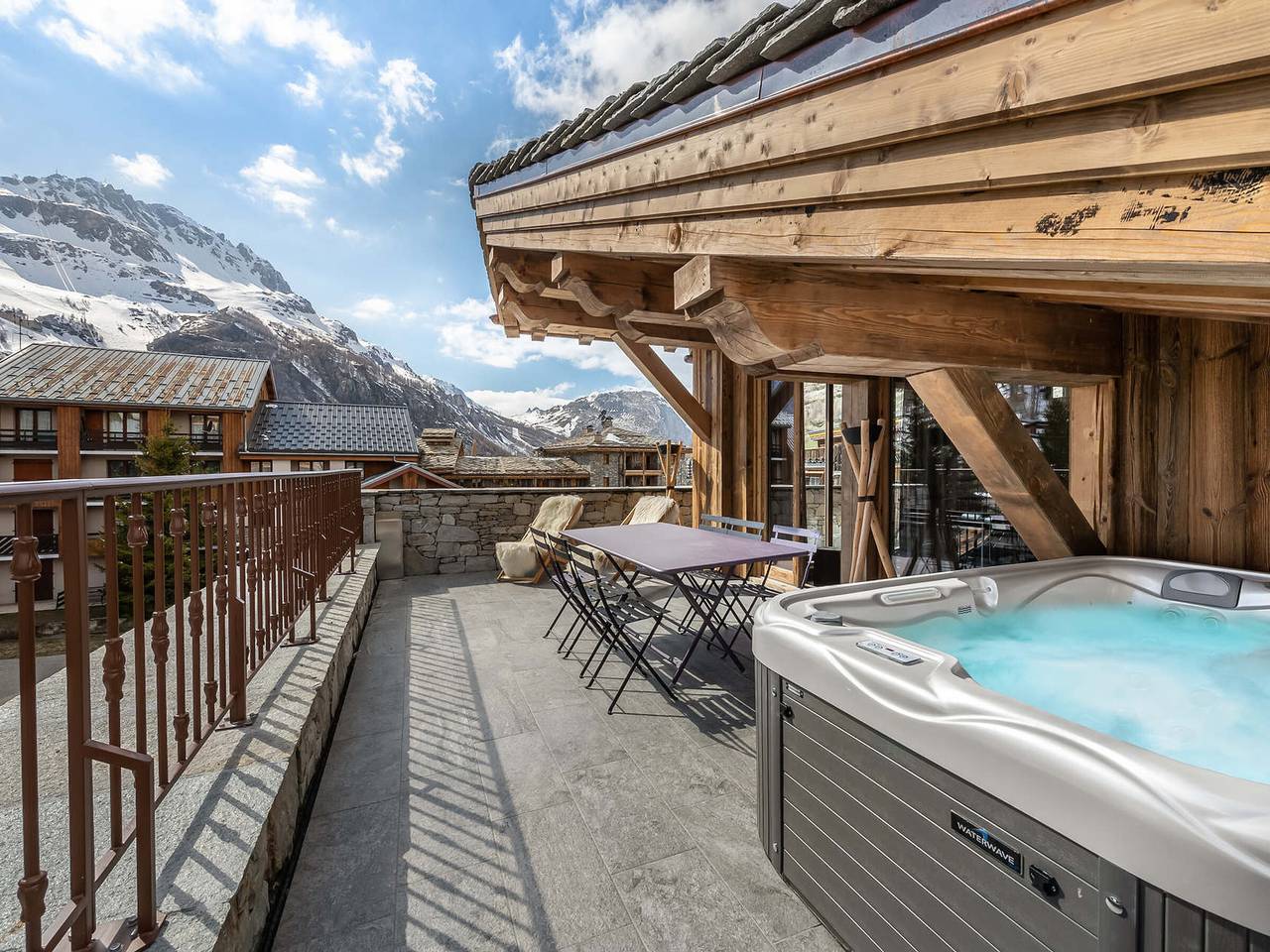 Appartement entier, Appartement Duplex avec Terrasse, Jacuzzi et Cheminée - Val-d&#39;Isère in Val-d'Isère, Parc National de la Vanoise