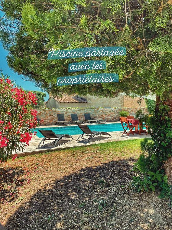 Gîte pour 4 personnes, avec piscine ainsi que jardin et vue à Manduel - 3