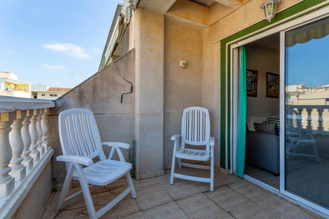 Apartamento entero, Apartamento 'Berg42atc8' con terraza, piscina compartida y aire acondicionado in Torrevieja Centro, Torrevieja