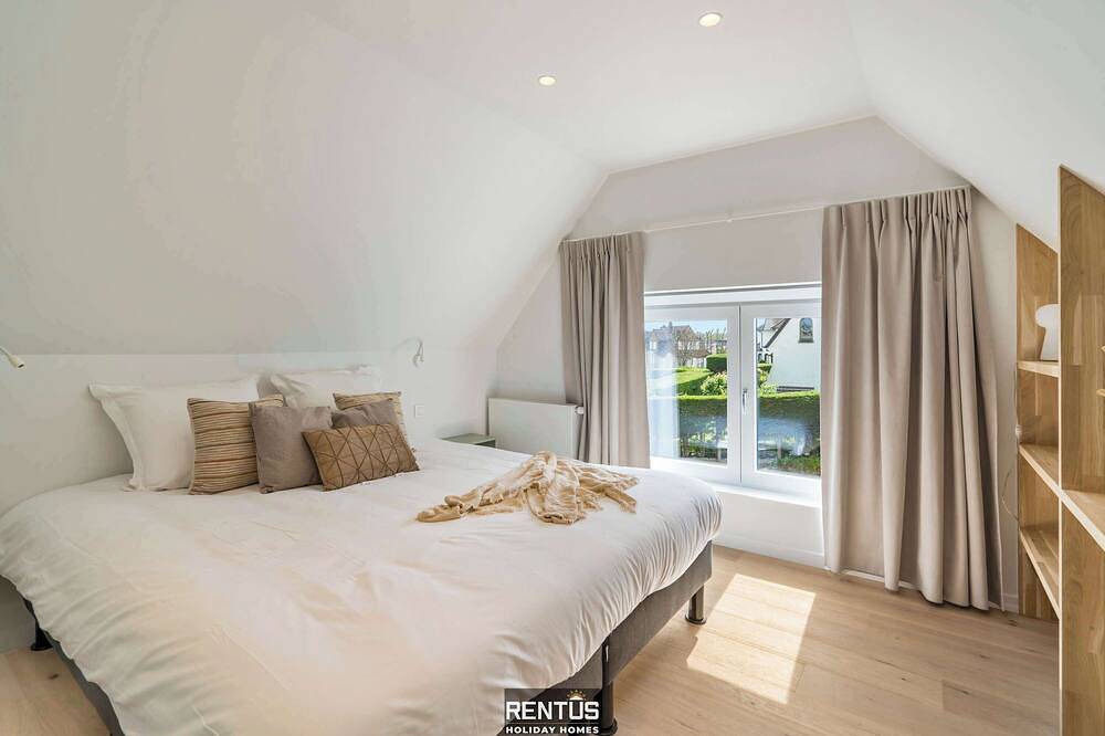 Anno 2021 - renovated villa 150m from the beach in Koksijde-Bad, Koksijde