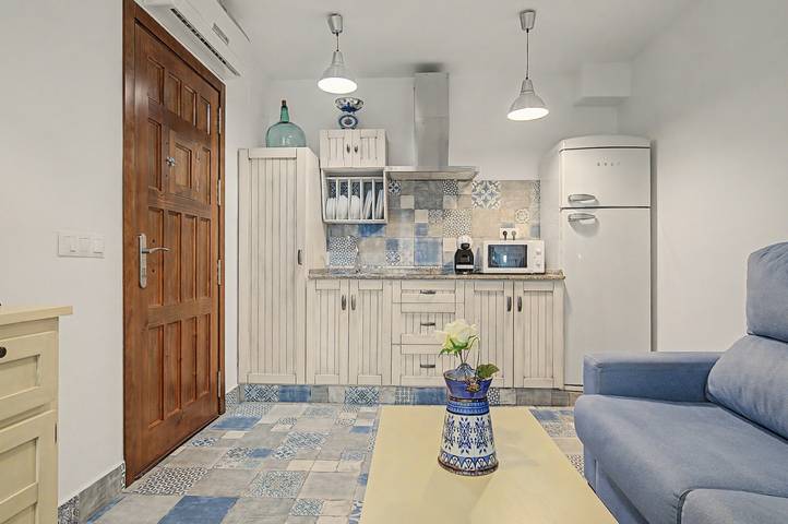 Apartamento inteiro, Encantador apartamento con piscina, terraza, aire acondicionado y Wi-Fi in Conil de la Frontera, Costa de la luz