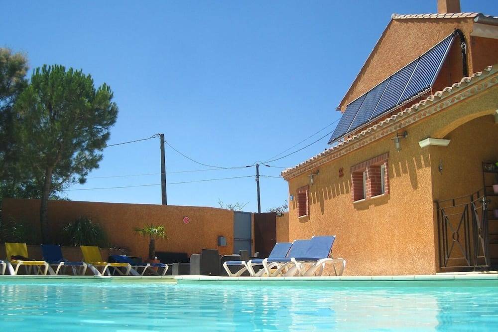 Gîte Le Cabanon, avec piscine idéal 2 adultes et 2 enfants in Montséret, Côte méditerranéenne (France)