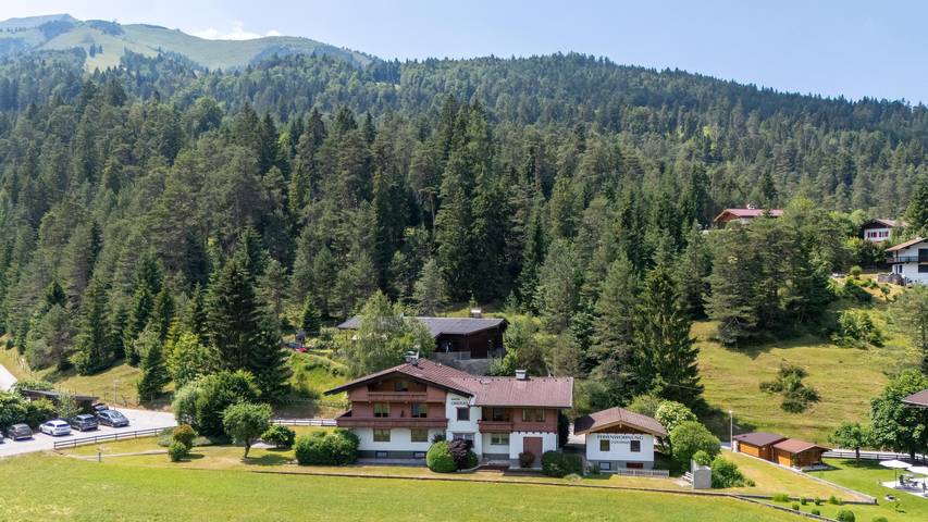 Ferienwohnung für 4 Personen, mit Seeblick und Balkon/Terrasse sowie Ausblick und Balkon in Achenkirch - 2