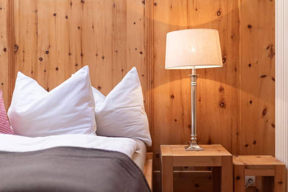 Warm vacation apartment at Hof Neuhaus in Platzers, Tisens