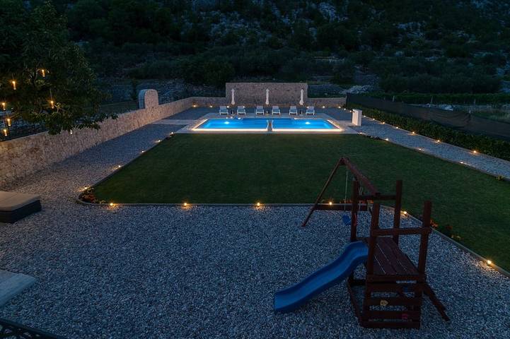 Ferienhaus für 8 Personen, mit Garten und Balkon - 1