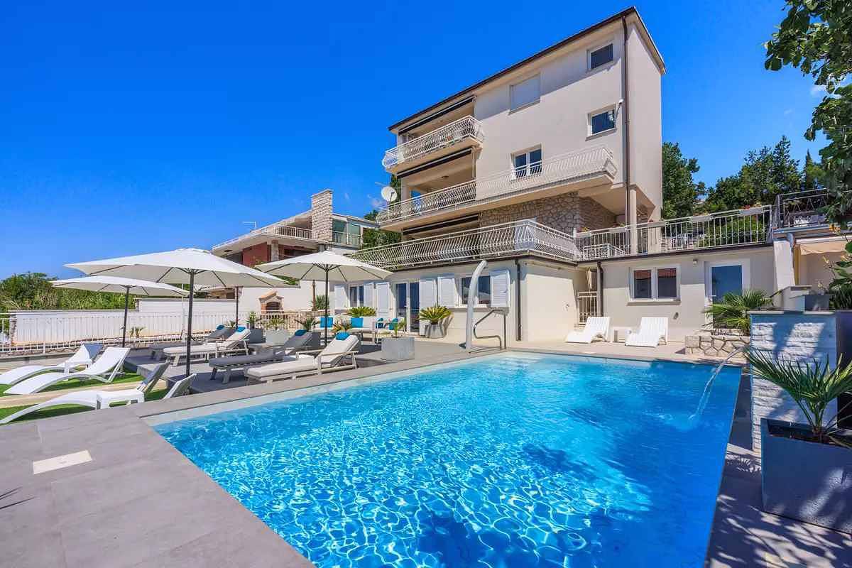 Ganze Ferienwohnung, Ferienwohnung mit Außenpool  in Crikvenica, Primorje-Gorski Kotar