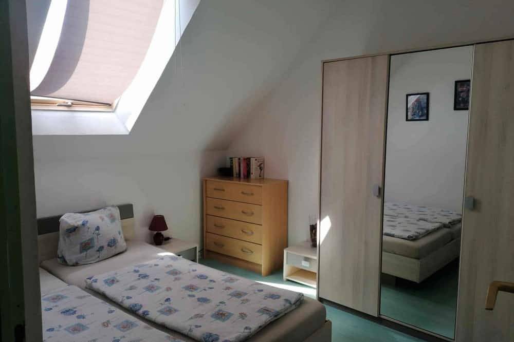 Ferienhaus in der Nähe des Zentrums mit Klimaanlage in Balatonlelle, Plattensee Südufer