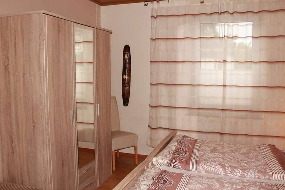 Ganze Wohnung, Becher's Ferienwohnung - Appartement/Fewo, Dusche - Wc, 1 Schlafraum in Bendorf, Osteifel