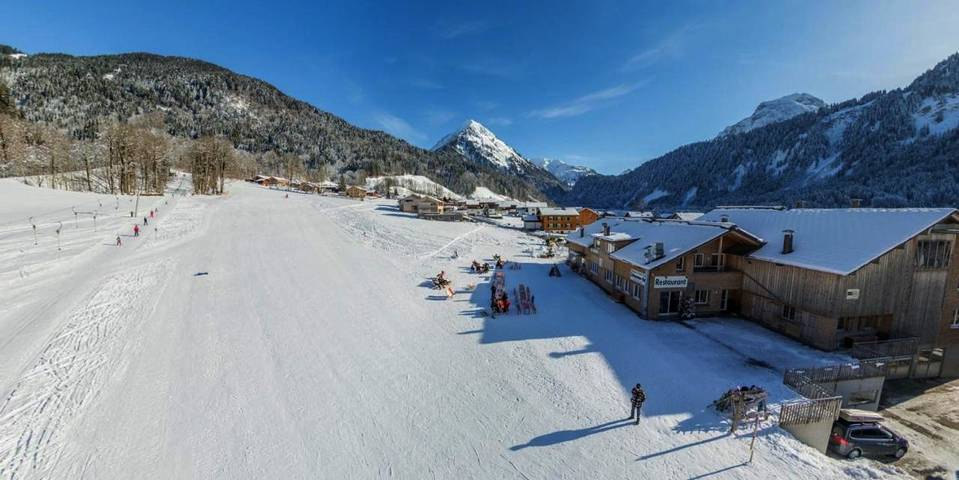 Location de vacances pour 4 personnes, avec terrasse et jardin à Schoppernau - 3