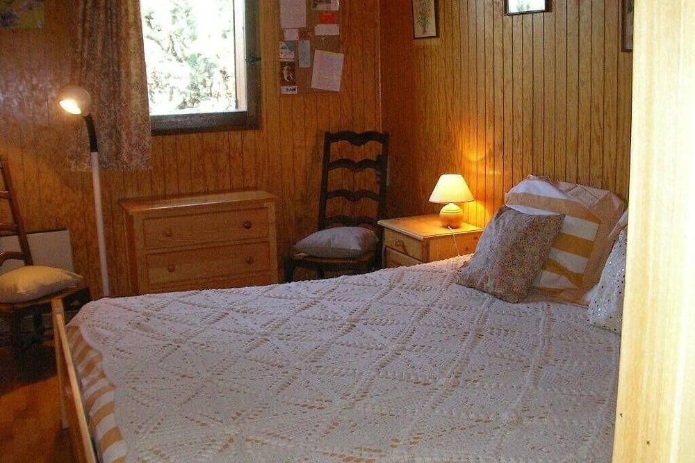 Chalet Traditionnel Chaleureux,Neige/ Soleil Hautes Alpes,Tout Confort in Chabottes, Parc national des Écrins