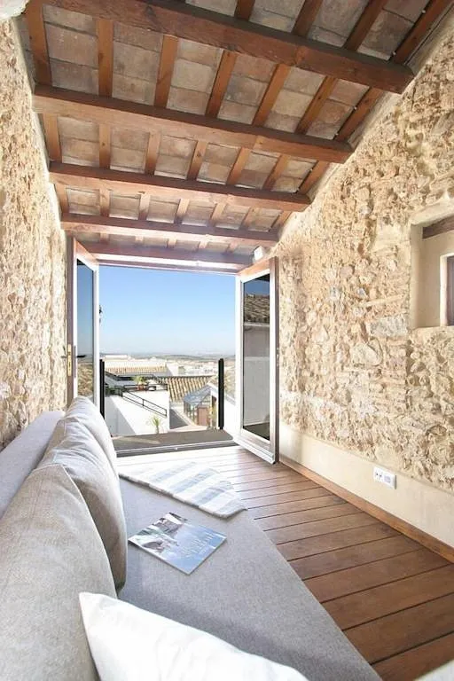 Apartamento de vacaciones para 5 personas, con vistas además de terraza y piscina - 1
