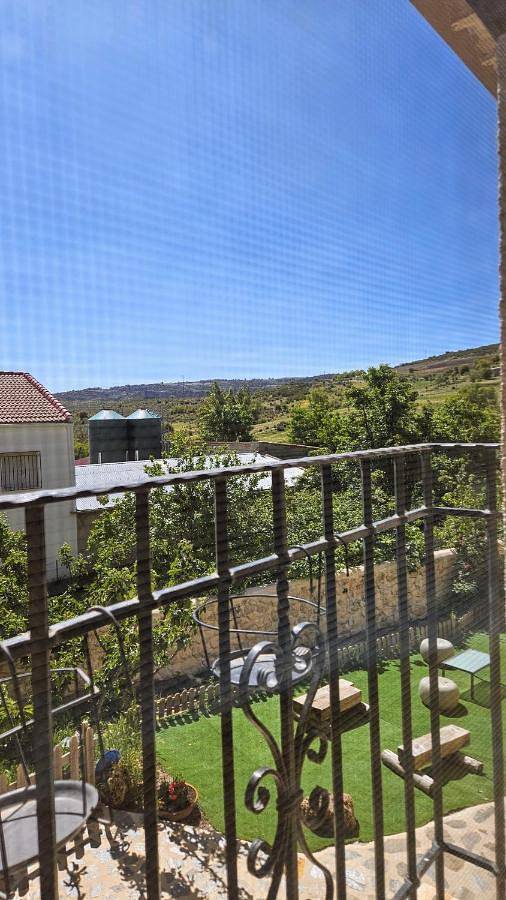 Casa rural con piscina para 22 personas, con jardín además de piscina y vistas, Se admiten mascotas en Sierra de Segura - 2