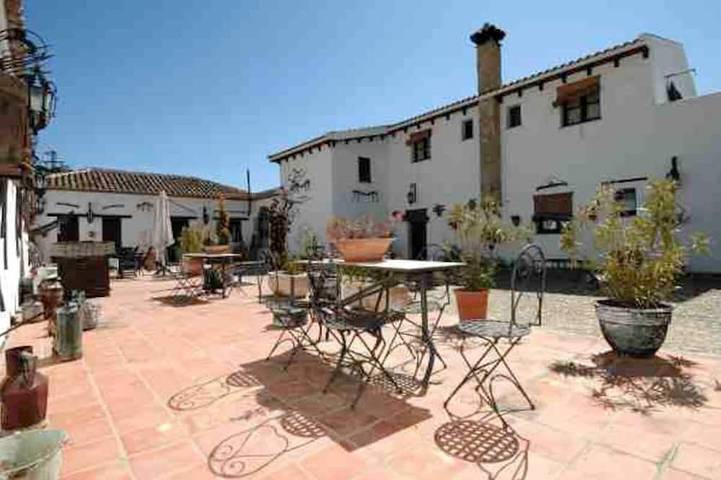Maison d’hôte pour 8 personnes, avec piscine à Ronda - 4