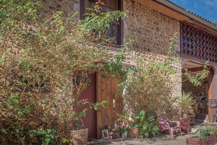 Ferienhaus „Tomettes“ mit Bergblick, Wlan und Klimaanlage in Peyraube, Hautes-Pyrénées