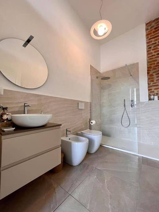 Dimora Boezio7, cozy and charming place in center with private parking in Pavie, Province de Pavie