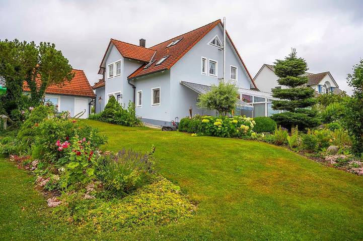 Ferienwohnung für 6 Personen, mit Balkon/Terrasse und Terrasse sowie Garten in Moosbach