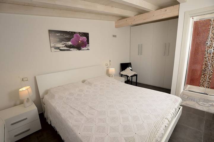 Gîte pour 2 personnes, avec jardin ainsi que jacuzzi et balcon, animaux acceptés à Diano San Pietro - 3