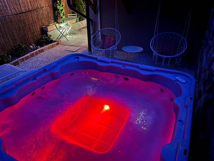 Location de vacances pour 14 personnes, avec vue ainsi que sauna et jardin, animaux acceptés à Lapoutroie