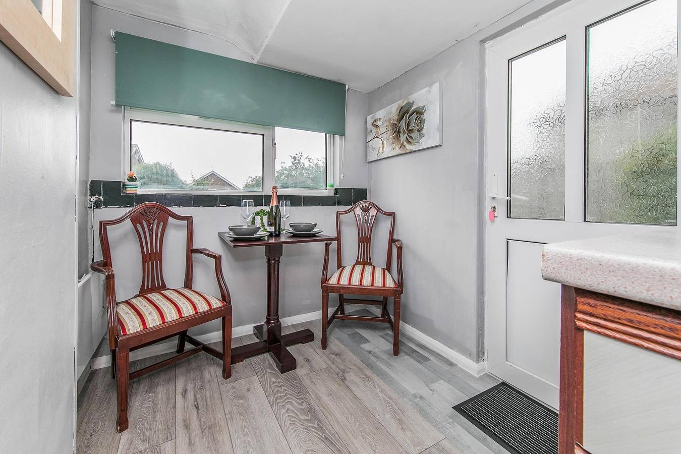 House - Sleeps 10 - Parking - Garden in Colchester, Essex