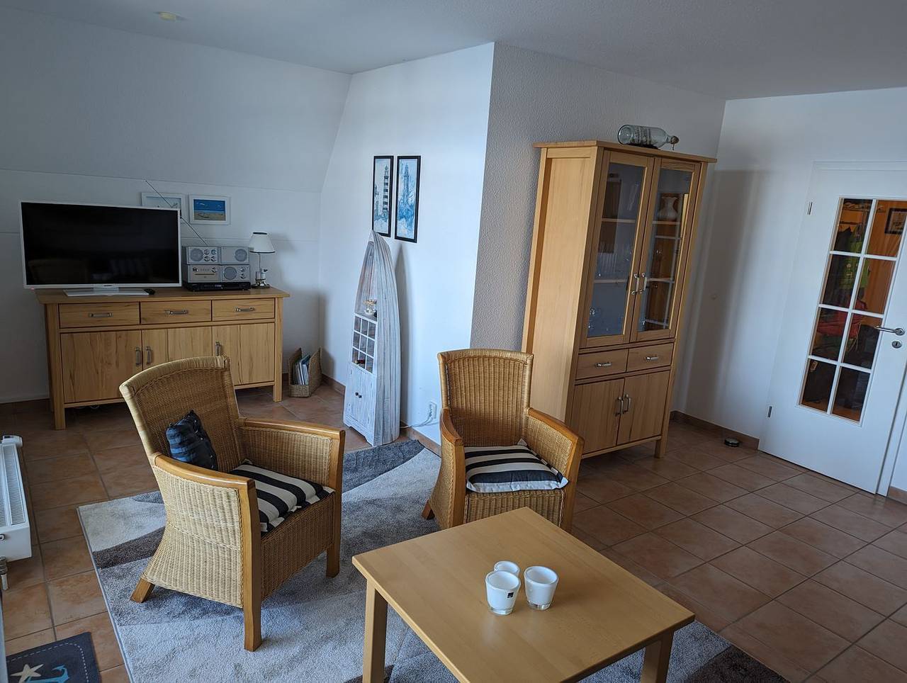 Entire apartment, An de Waterkant: Exklusive Wohnung mit Blick auf den Wieker Bodden und Hiddensee in Wiek, Ruegen