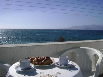 Gîte pour 4 personnes, avec balcon dans Agia Anna