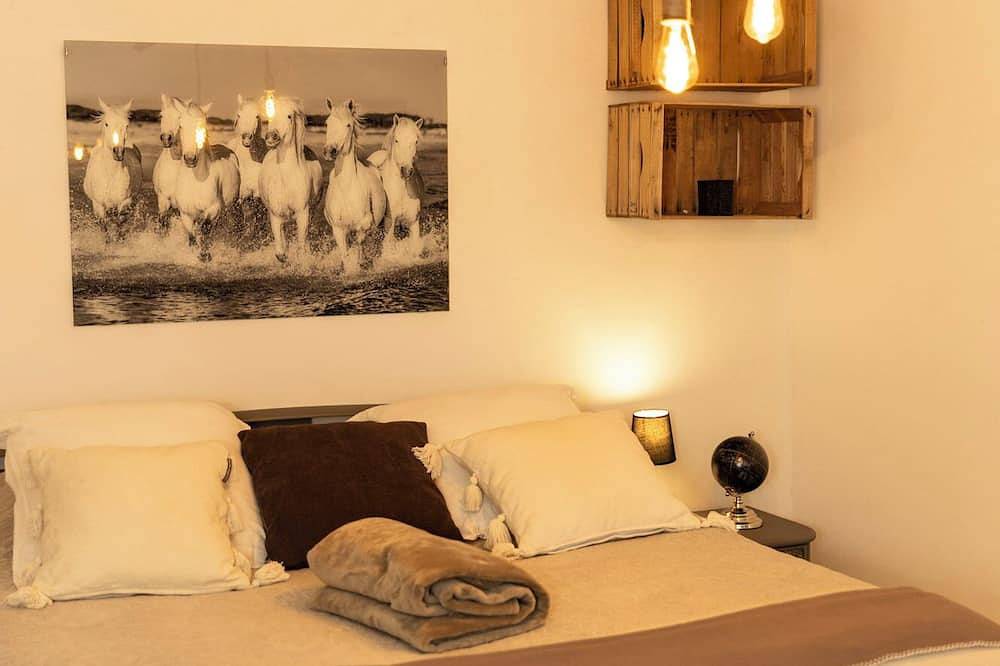Appartement entier, 🌿 Instant en Provence – Le Gardian Appartement climatisé au cœur des Alpilles in Eyragues, Région d'Arles