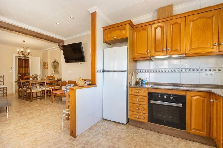Casa Rural 'Cal Pallol' con Piscina Privada, Wi-Fi y Aire Acondicionado in Camarasa, Noguera