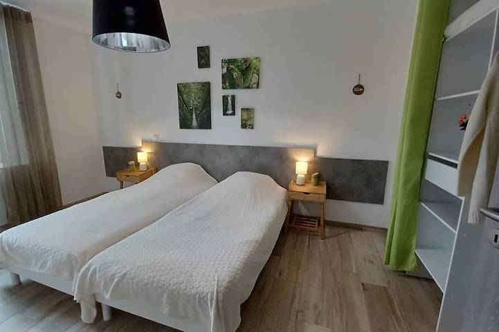 Apartamento entero, L'Atelier Gerardmer. Accessible apartment, close to downtown. in Gérardmer, Parque natural regional de los Ballons des Vosges