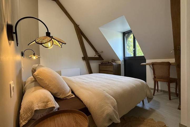 Location de vacances pour 12 personnes, avec jardin à Villechétif - 2