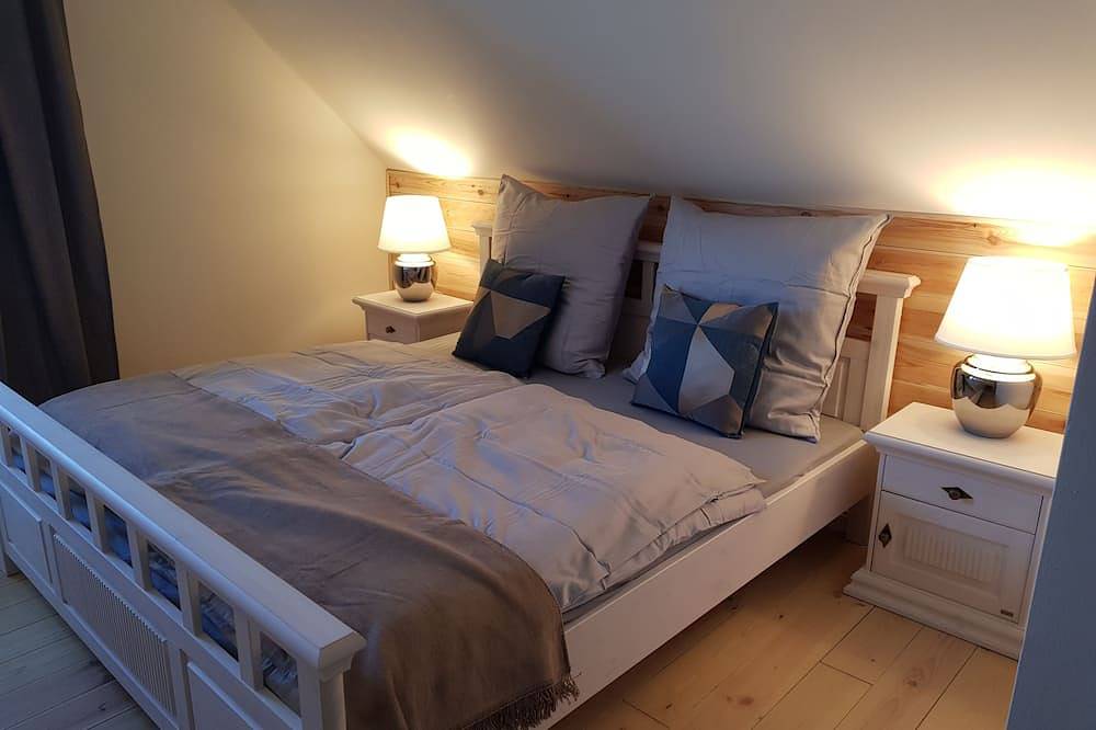 Ferienhaus für 20 Personen, Kamin, Sauna, 10 Zi. 10 Bäder, sehr groß, Fernsicht in Altenberg, Osterzgebirge
