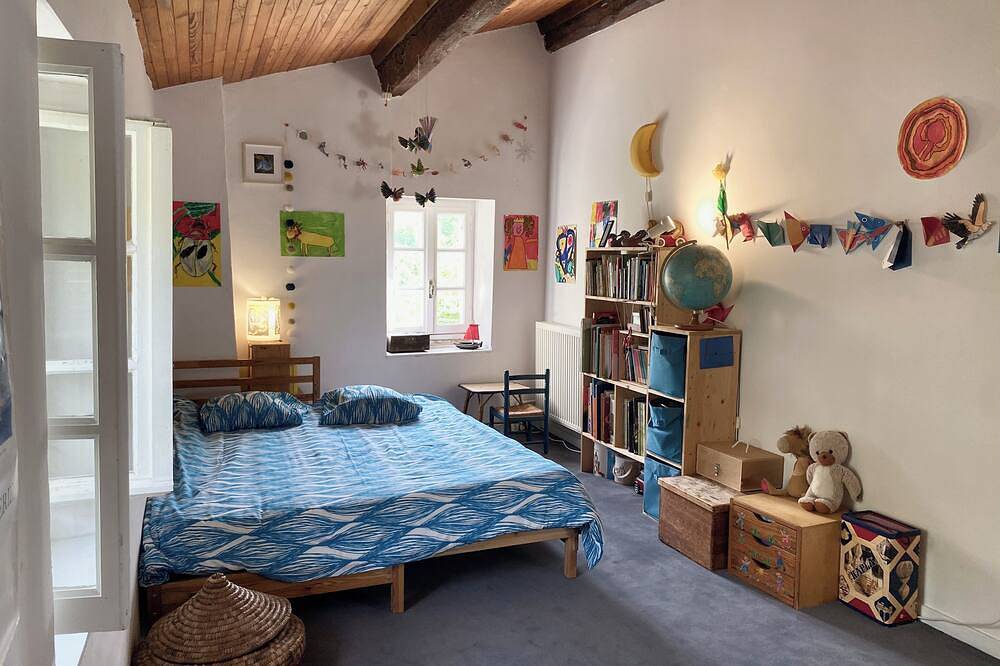 Centrally located house with garden in Dieulefit, Región de Nyons