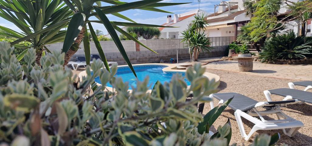 "Primavera“@Marisol: 50m zum Strand, Privat-Pool, A/C, Wifi, Hundestrand in Platja de Riumar (Deltebre), Riumar