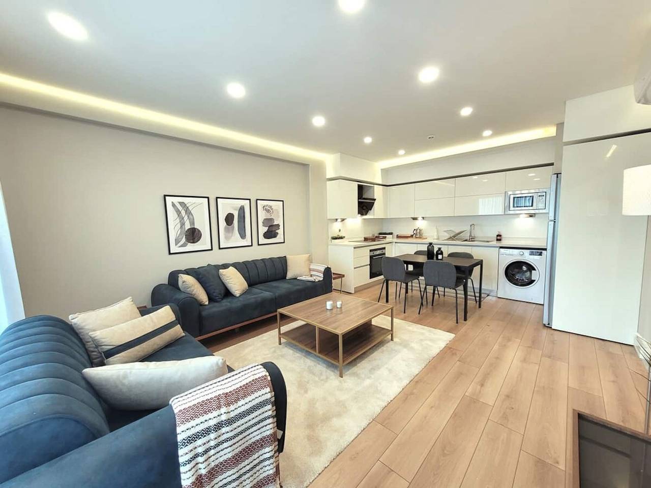Entire apartment, Relax Unwind: Inviting 2Br Apt, Cozy Interiors in Istanbul, Marmara region