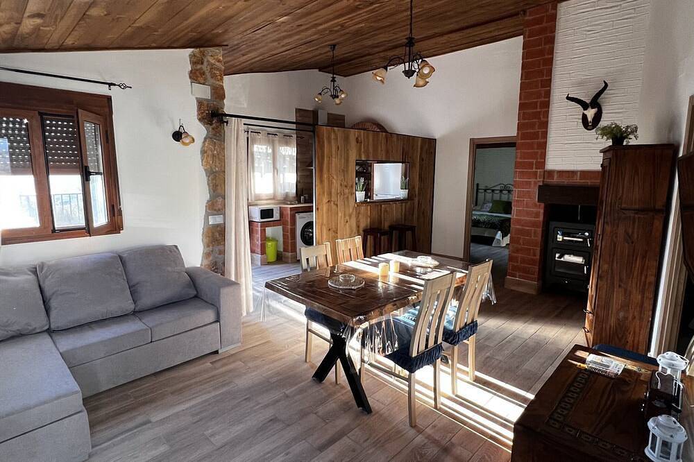 Renovado Gîte Independiente con Piscina en Sierra de Cazorla in El Almicerán, Cazorla