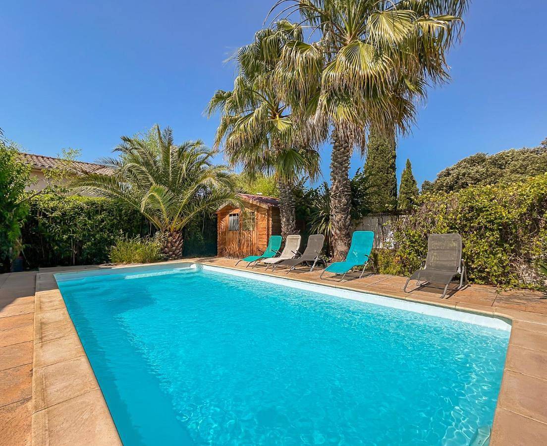 Appartement entier, Maison spacieuse, piscine parking privé & jardin in Castries, Côte méditerranéenne (France)