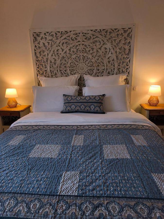 Chambre d’hôte pour 2 personnes, avec terrasse ainsi que piscine et jardin à Aigues-Mortes - 2