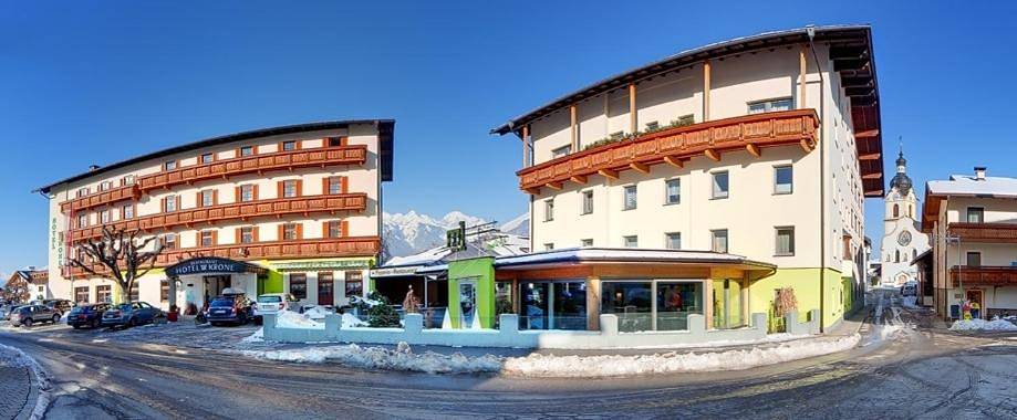 Hôtel pour 3 personnes, avec Terrasse ainsi que Sauna et Vue à Oberperfuss