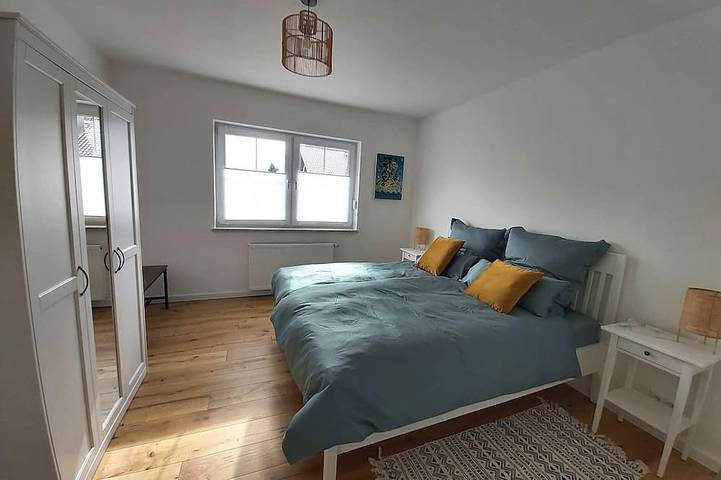 Ganze Wohnung, Apartment with terrace at the rose garden in Alzenau, Spessart-Mainland