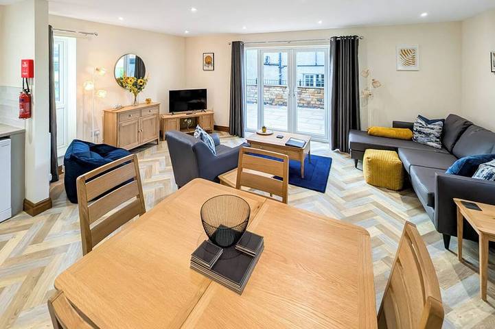 Holiday rental for 4 people, with garden in Carnforth