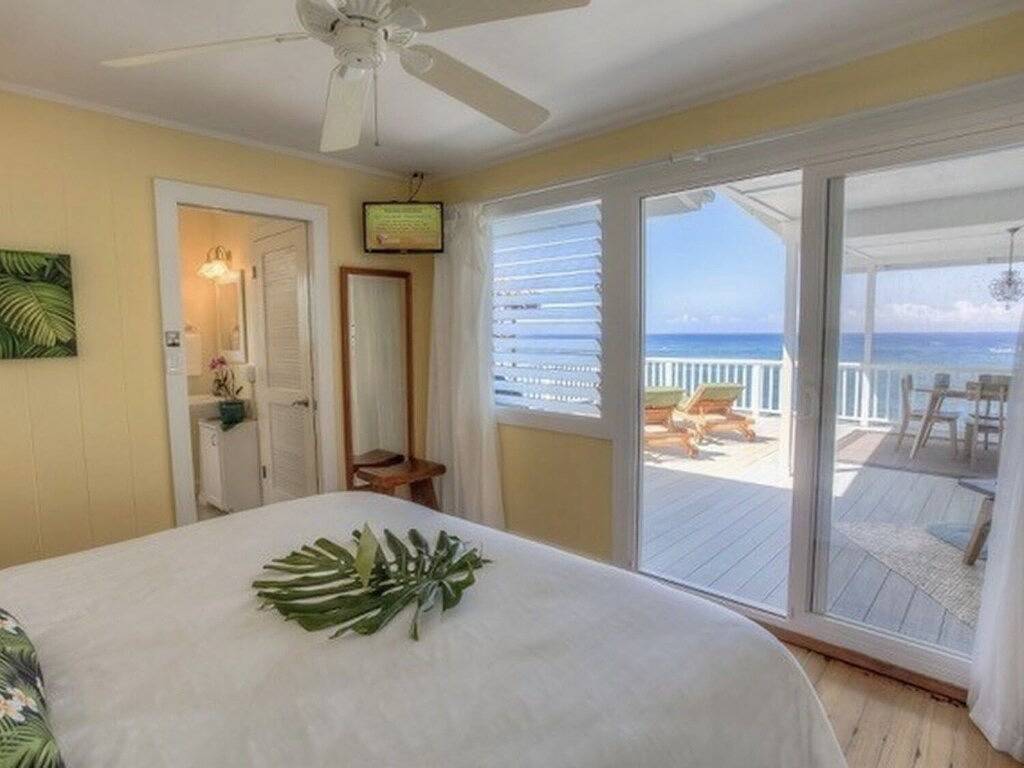 Atemberaubende Oceanfront Cottage in Kahaluu Beach Park, Kahaluu-Keauhou
